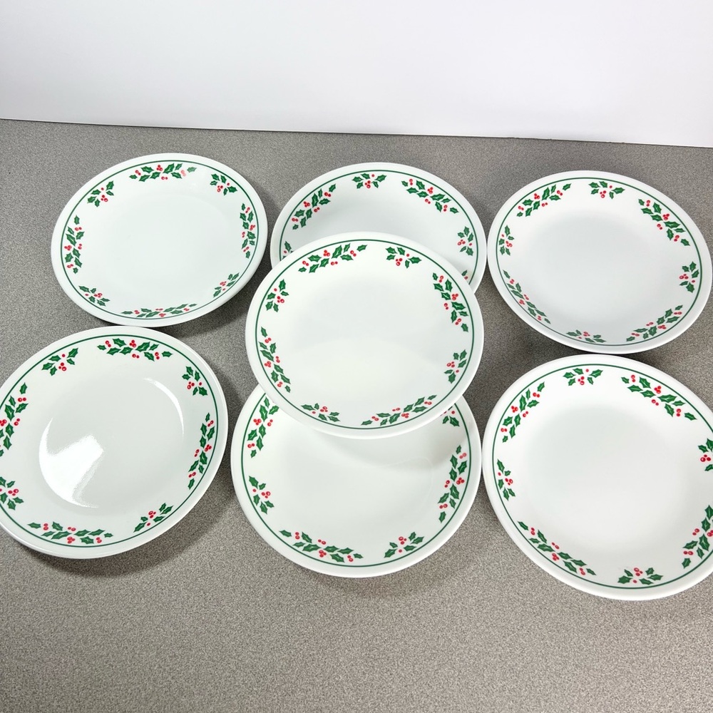 Corelle‎ WINTER HOLLY Bread Plates 6.75" set of 7 Christmas salad dessert cake